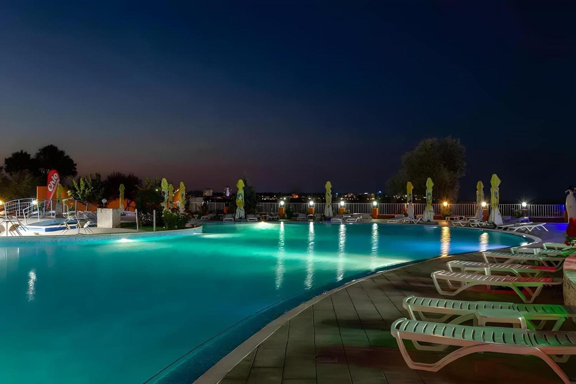 Hotel Aquapark Balada Saturn Mangalia Exterior photo